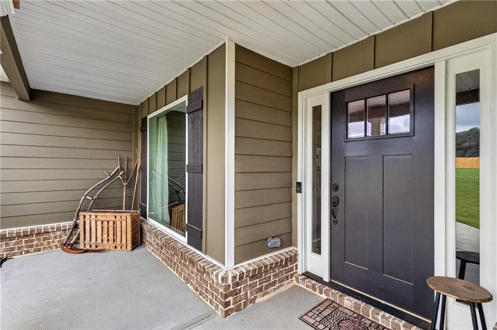4 bedroom, 2 bathroom, 2,378 sq ft single family residence under contract at 198 Advent Drive, Winder, GA 30680 — photo 3