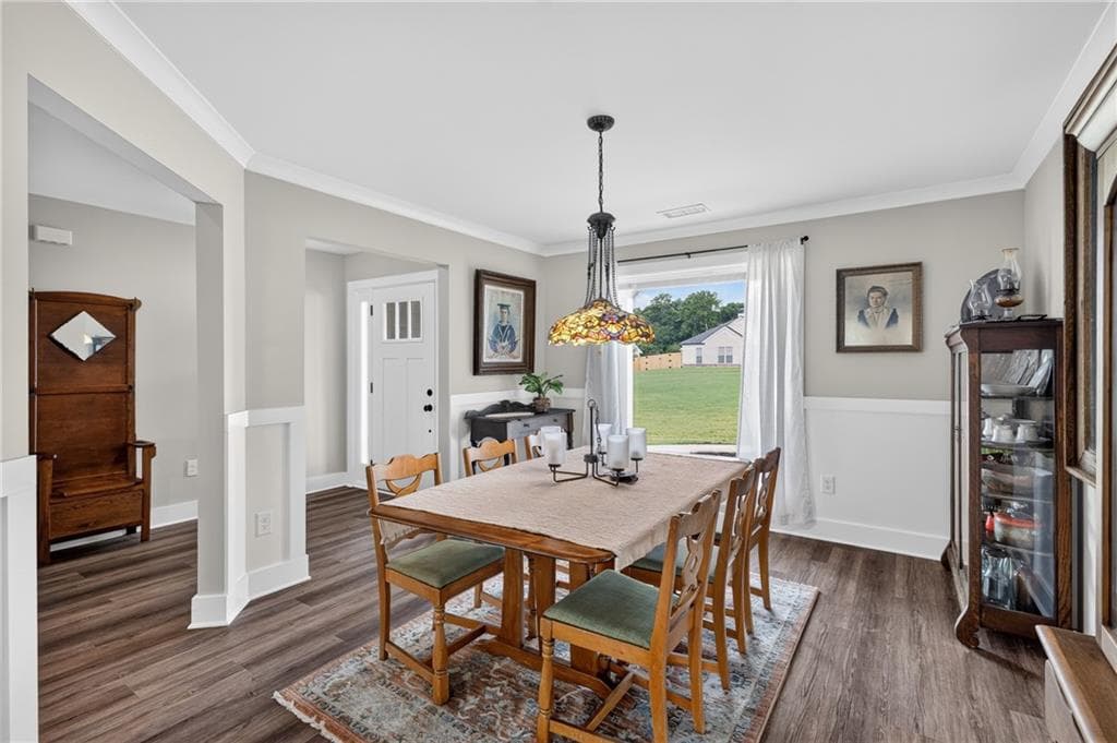 4 bedroom, 2 bathroom, 2,378 sq ft single family residence under contract at 198 Advent Drive, Winder, GA 30680 — photo 6