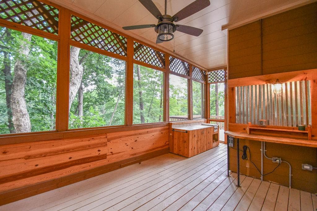 5 bedroom, 4 bathroom, 3,978 sq ft single family residence for sale at 173 Indian Oak Drive, Waleska, GA 30183 — photo 3