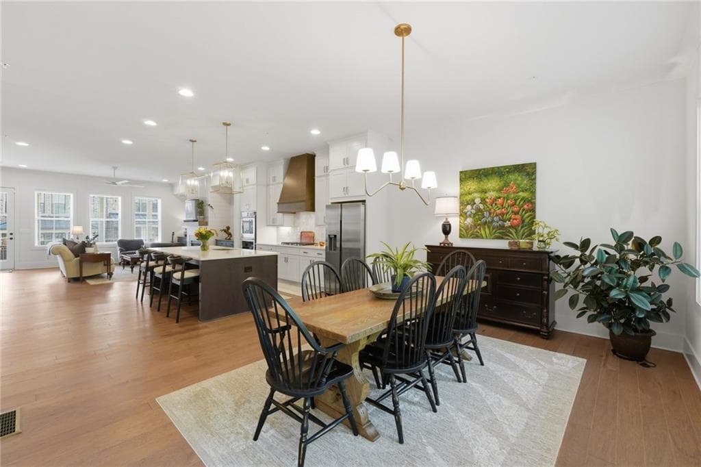 4 bedroom, 4 bathroom, 2,767 sq ft townhouse for sale at 235 Chiswick Circle, Alpharetta, GA 30009 — photo 6