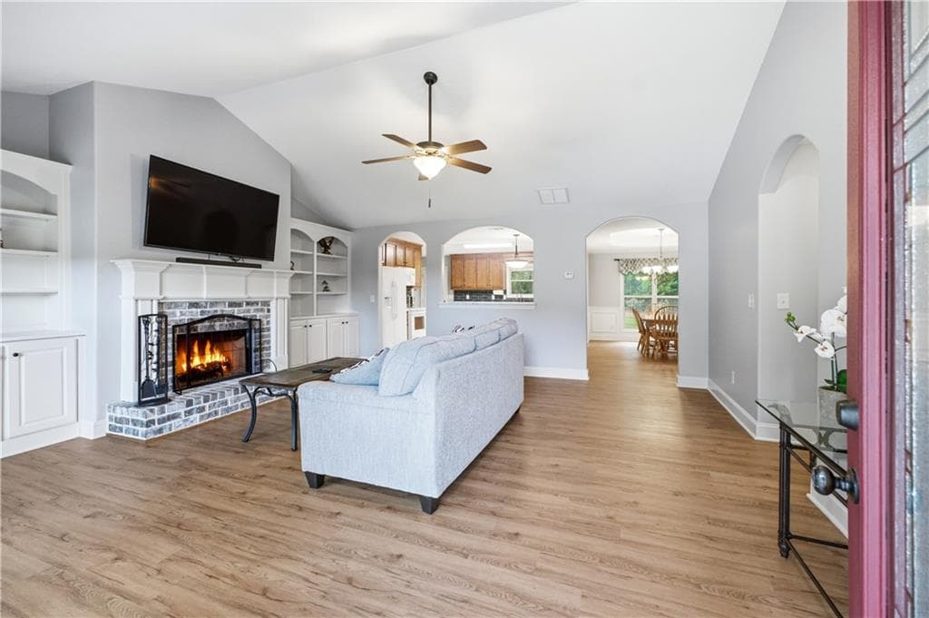 4 bedroom, 3 bathroom, 2,210 sq ft single family residence for sale at 281 Petal Creek Lane, Jefferson, GA 30549 — photo 5