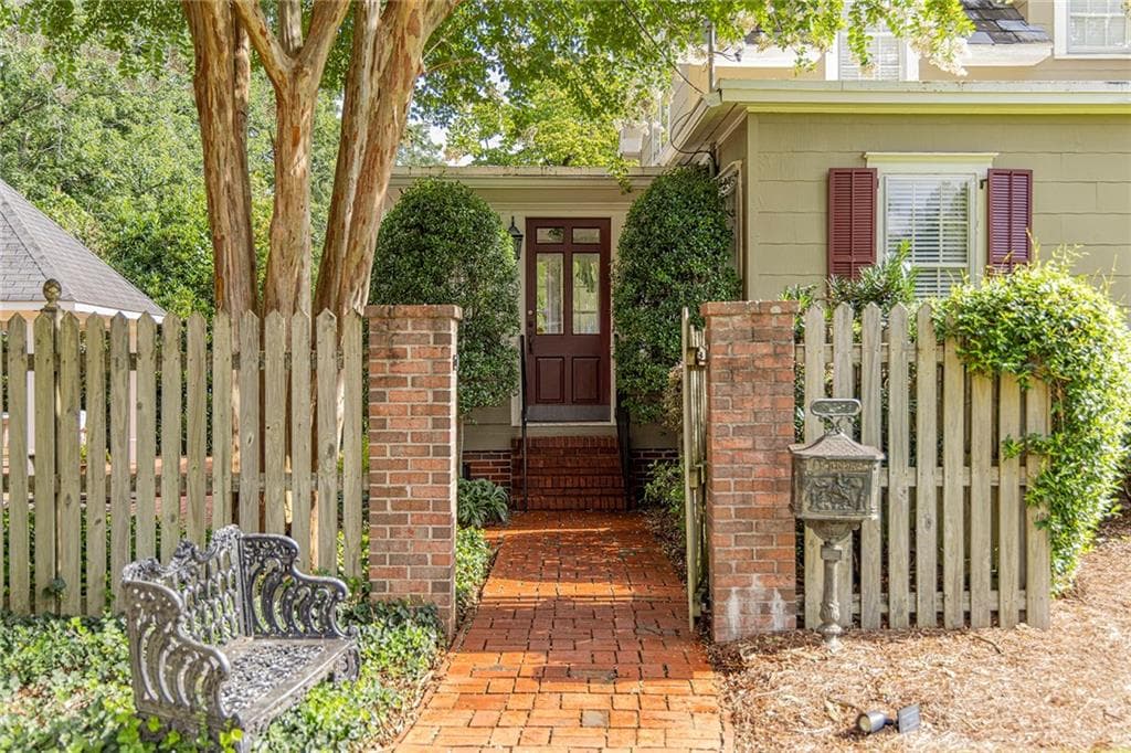 5 bedroom, 2 bathroom, 3,782 sq ft single family residence for sale at 403 N College Street, Cedartown, GA 30125 — photo 6