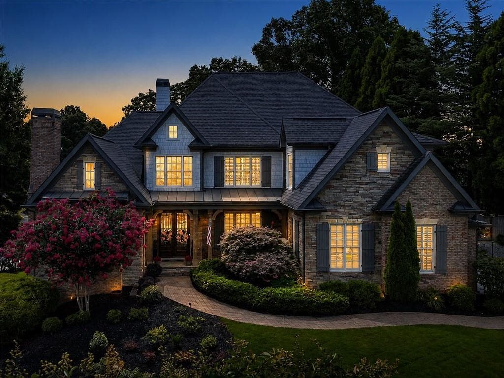 6 bedroom, 6 bathroom, 6,521 sq ft single family residence under contract at 501 Gold Shore Lane, Canton, GA 30114 — photo 5