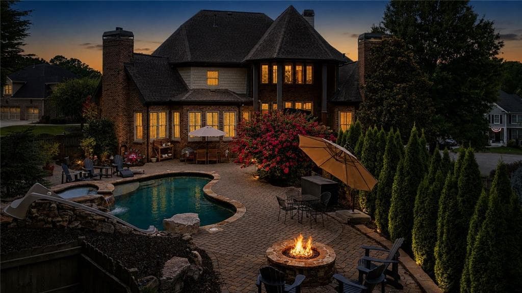 6 bedroom, 6 bathroom, 6,521 sq ft single family residence under contract at 501 Gold Shore Lane, Canton, GA 30114 — photo 6