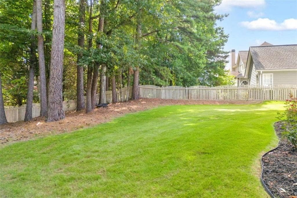 5 bedroom, 4 bathroom, 3,332 sq ft single family residence for sale at 1190 Lamont Circle, Dacula, GA 30019 — photo 4