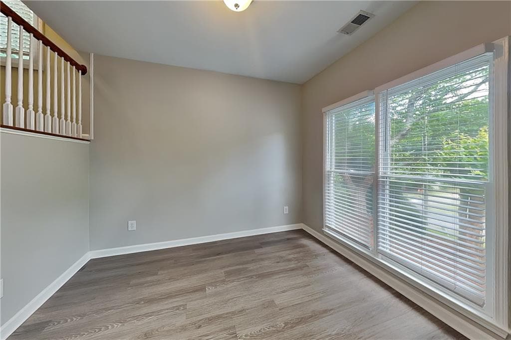 4 bedroom, 3 bathroom, 1,918 sq ft single family residence for rent at 105 Cottage Oaks Lane, Woodstock, GA 30189 for $2,445 a month — photo 4