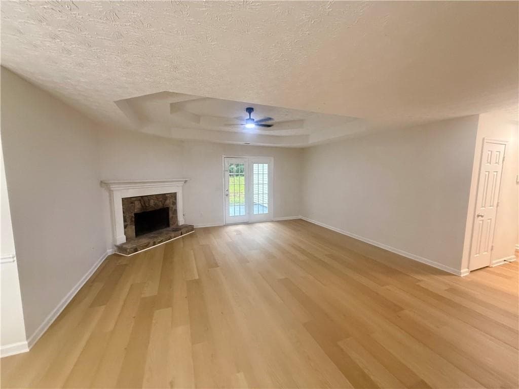 3 bedroom, 2 bathroom, 1,944 sq ft single family residence under contract at 100 Chestnut Drive, Covington, GA 30016 — photo 3
