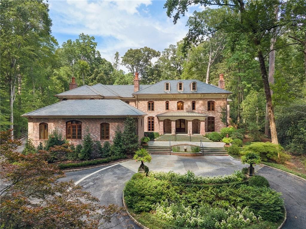 6 bedroom, 9 bathroom, 8,000 sq ft single family residence for sale at 35 Valley Road, Atlanta, GA 30305 — photo 4