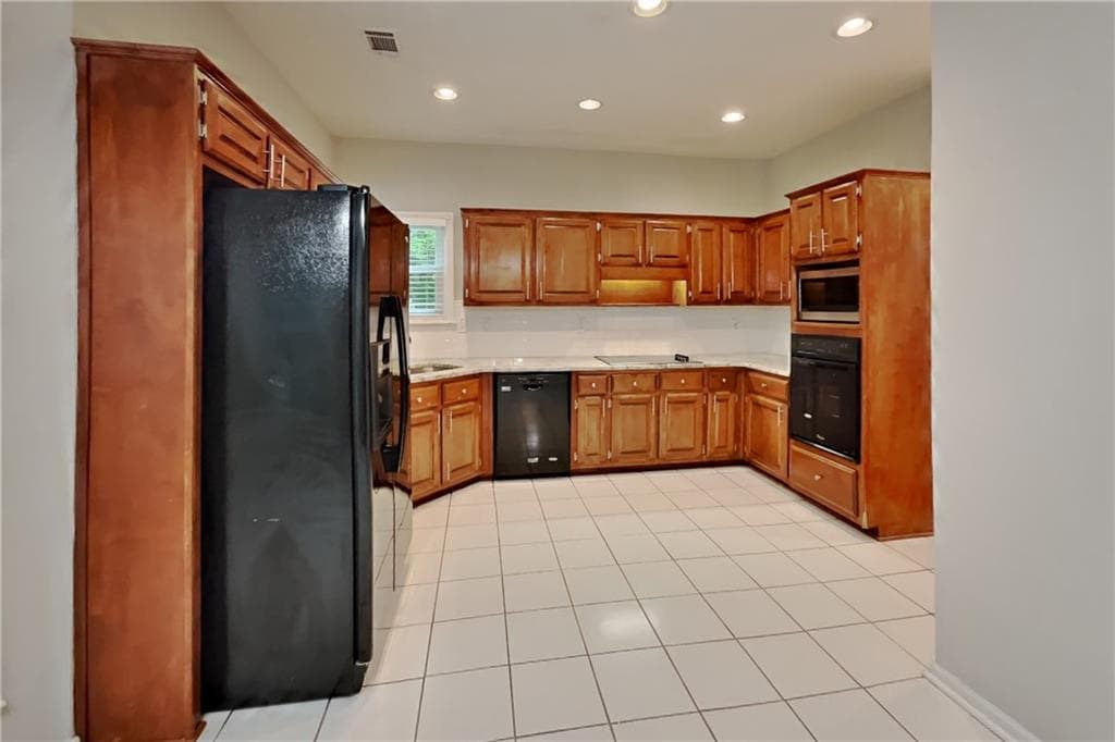 4 bedroom, 3 bathroom, 2,520 sq ft single family residence for rent at 1240 Cedar Brook Drive, Lawrenceville, GA 30043 for $2,240 a month — photo 5