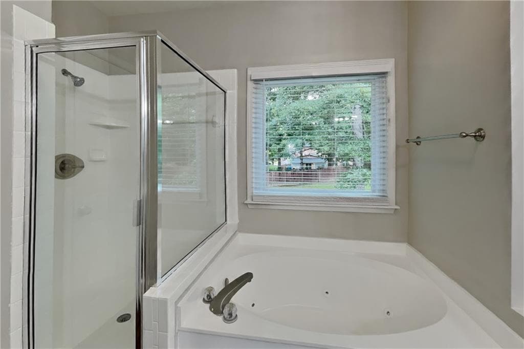 4 bedroom, 3 bathroom, 2,520 sq ft single family residence for rent at 1240 Cedar Brook Drive, Lawrenceville, GA 30043 for $2,240 a month — photo 10