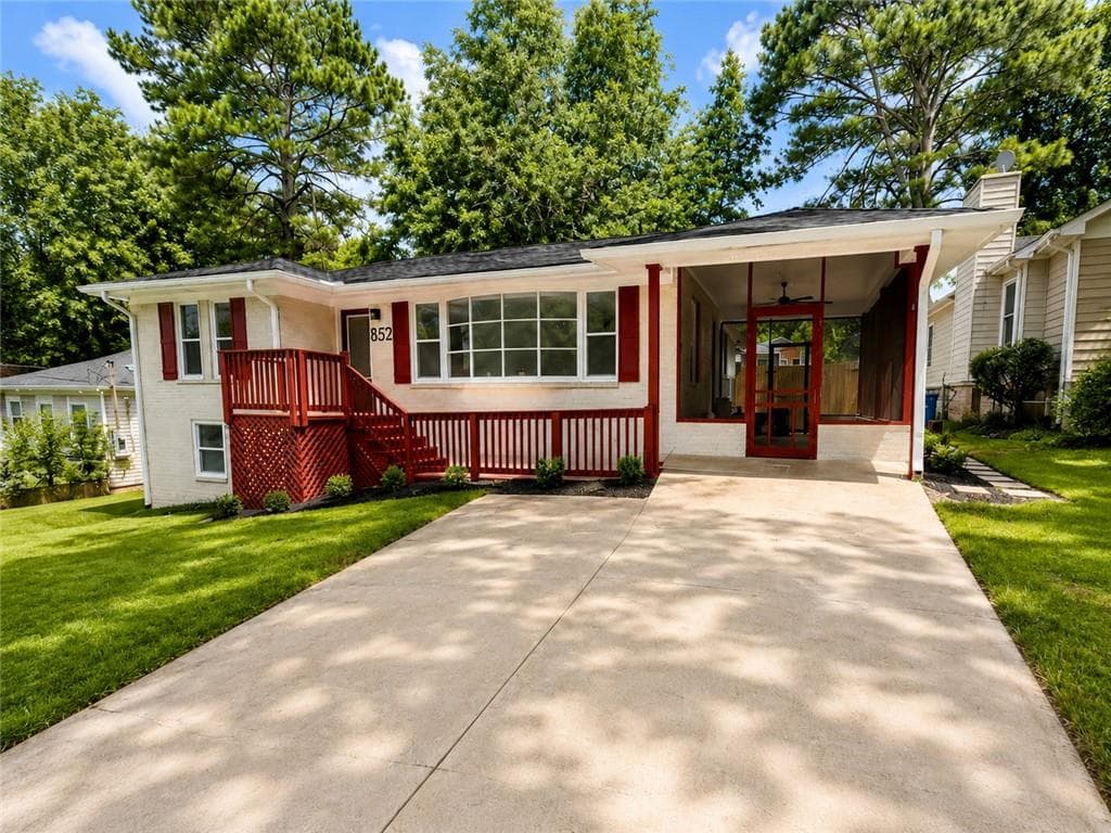 5 bedroom, 3 bathroom, 2,709 sq ft single family residence for sale at 852 Norwood Road, Atlanta, GA 30315