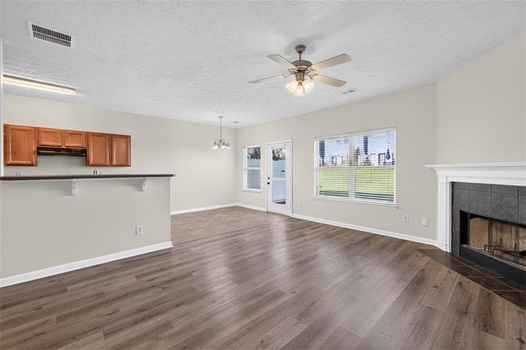 3 bedroom, 3 bathroom, 1,776 sq ft townhouse for sale at 52 Providence Oak Court, Lawrenceville, GA 30046 — photo 5