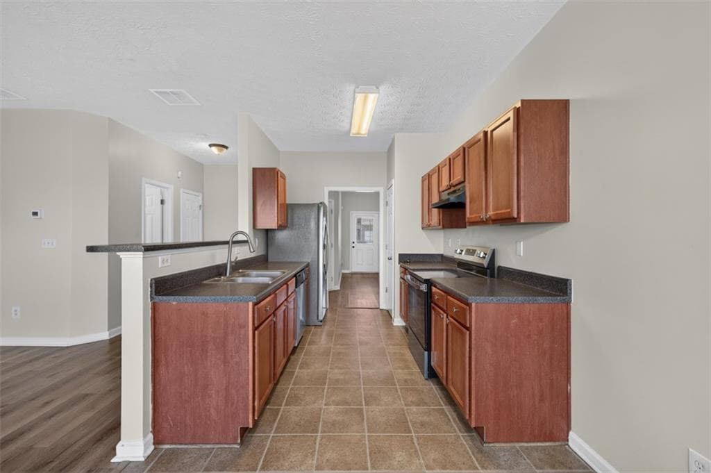 3 bedroom, 3 bathroom, 1,776 sq ft townhouse for sale at 52 Providence Oak Court, Lawrenceville, GA 30046 — photo 8