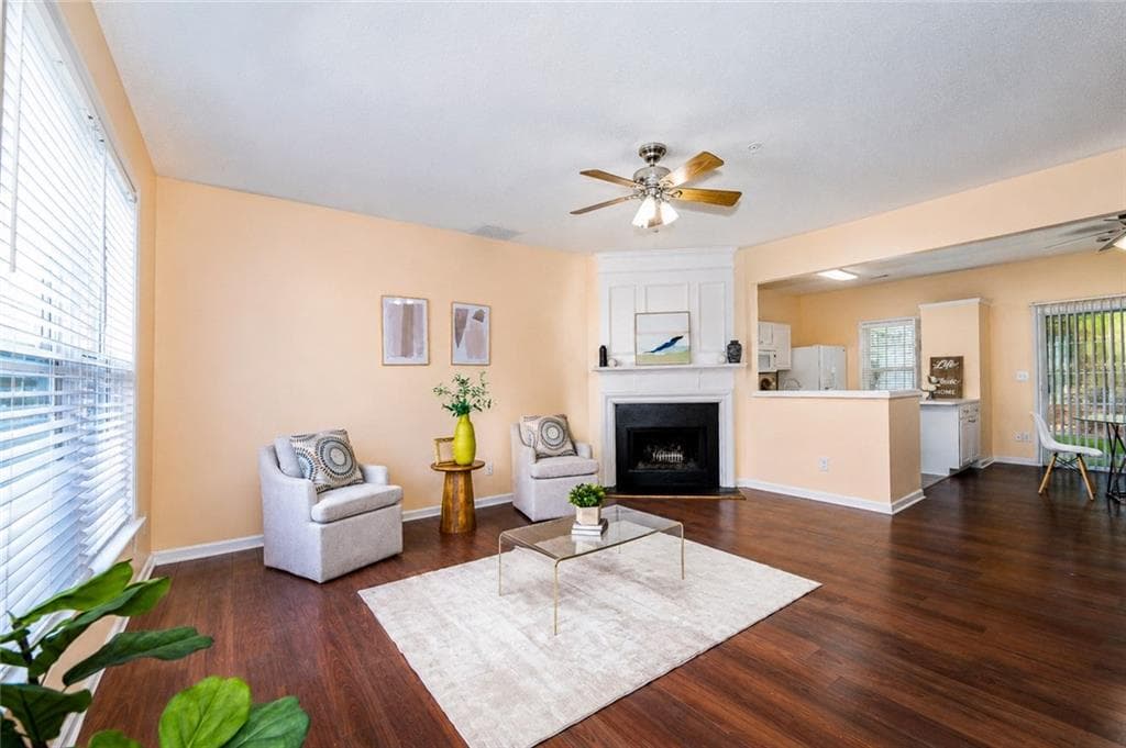 2 bedroom, 3 bathroom, 1,218 sq ft condominium for rent at 1745 Kilmington Court, Alpharetta, GA 30009 for $2,000 a month — photo 2