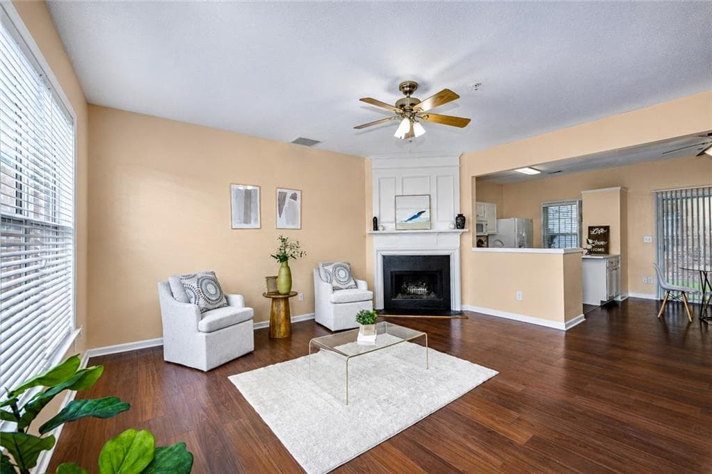 2 bedroom, 3 bathroom, 1,218 sq ft condominium for rent at 1745 Kilmington Court, Alpharetta, GA 30009 for $2,000 a month — photo 4