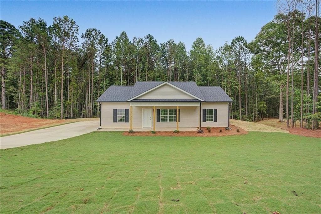 3 bedroom, 2 bathroom, 1,231 sq ft single family residence for sale at 201 Loftis Road, Temple, GA 30179