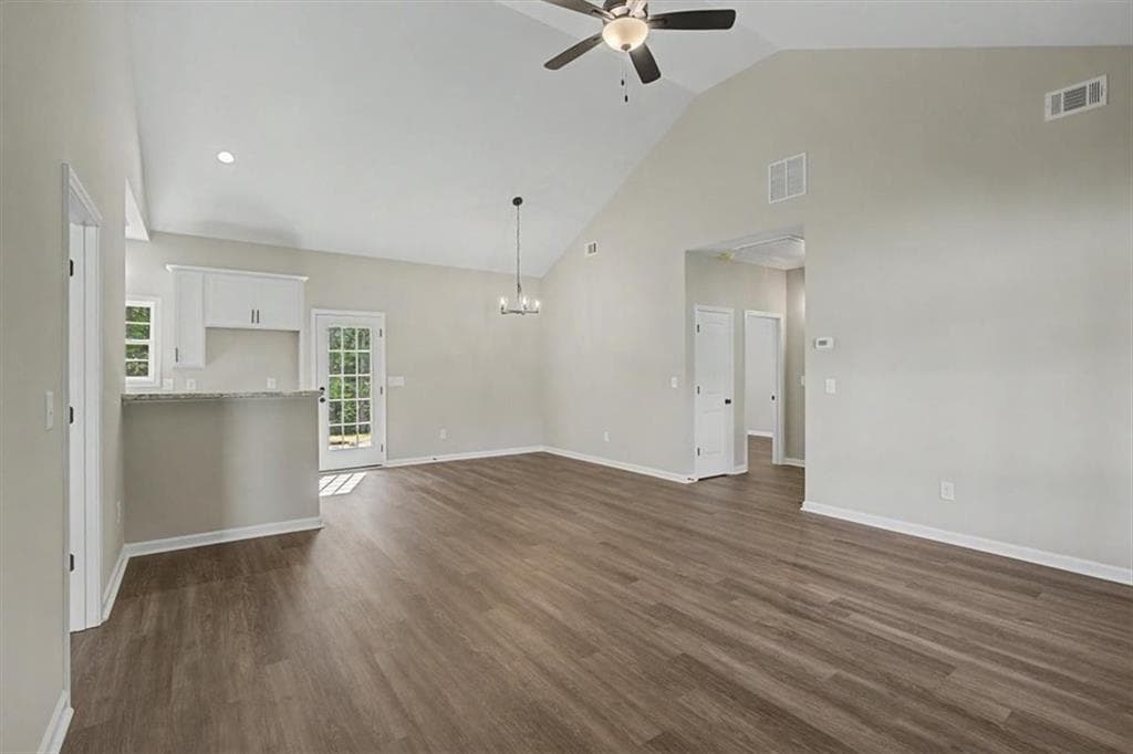 3 bedroom, 2 bathroom, 1,231 sq ft single family residence for sale at 201 Loftis Road, Temple, GA 30179 — photo 5