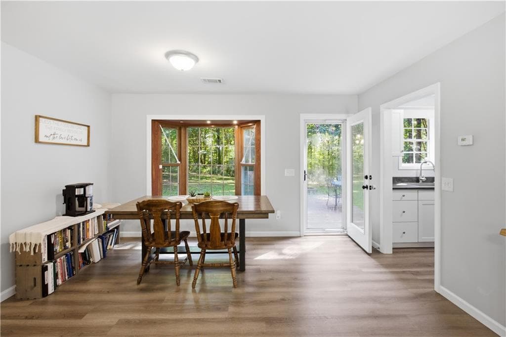2 bedroom, 2 bathroom, 1,000 sq ft single family residence under contract at 4487 Fountain Drive, Gillsville, GA 30543 — photo 5