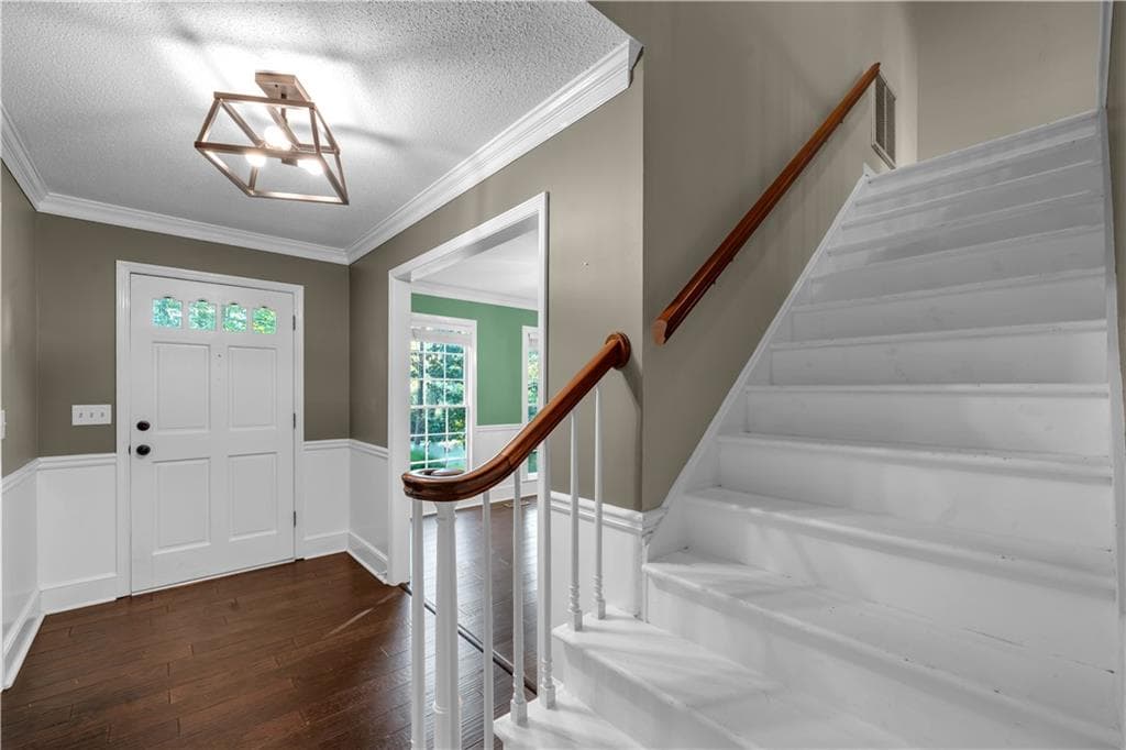 3 bedroom, 3 bathroom, 2,364 sq ft single family residence under contract at 4476 Rivoli Drive, Macon, GA 31210 — photo 4