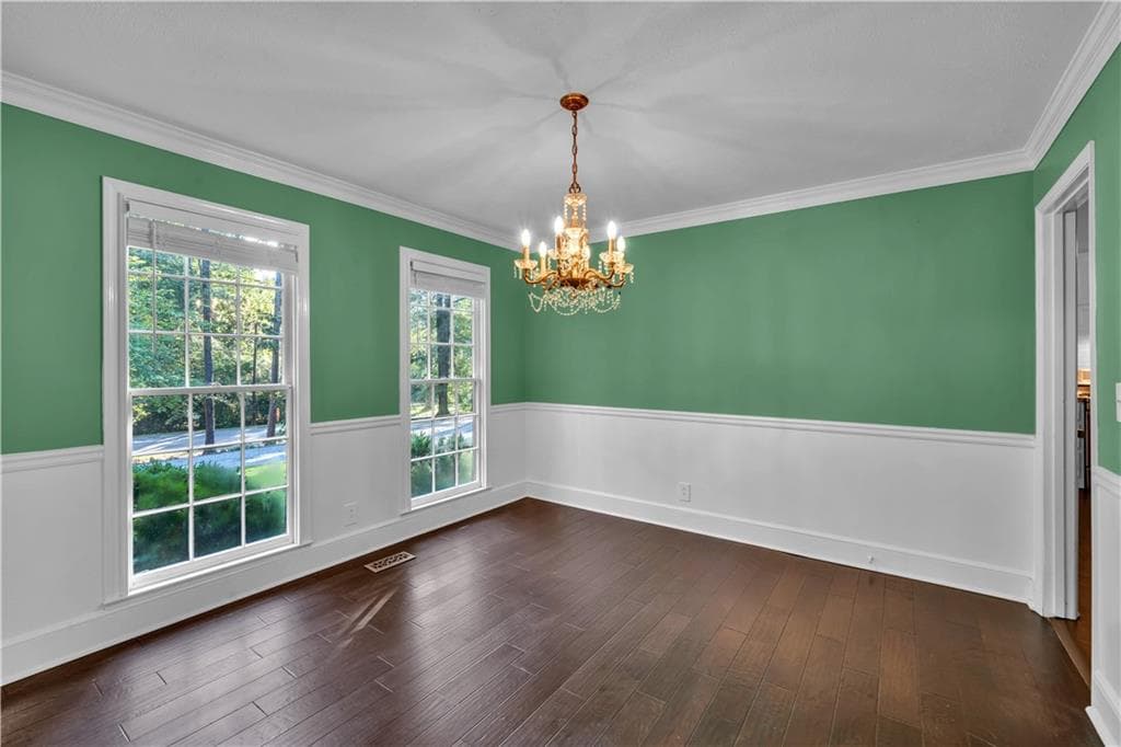 3 bedroom, 3 bathroom, 2,364 sq ft single family residence under contract at 4476 Rivoli Drive, Macon, GA 31210 — photo 5