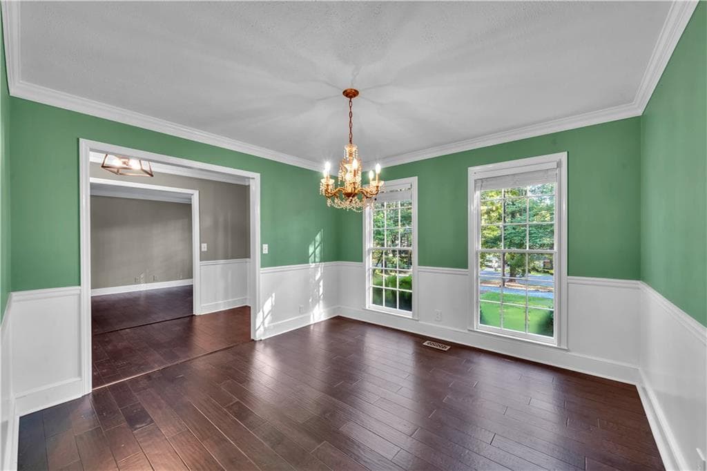 3 bedroom, 3 bathroom, 2,364 sq ft single family residence under contract at 4476 Rivoli Drive, Macon, GA 31210 — photo 6