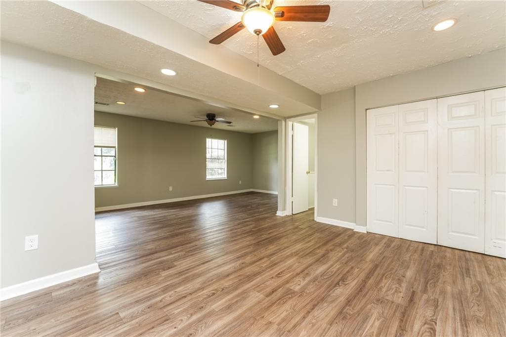 3 bedroom, 3 bathroom, 1,725 sq ft single family residence under contract at 1820 Northwick Place, Lithonia, GA 30058 — photo 9
