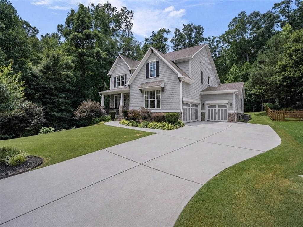 4 bedroom, 4 bathroom, 3,943 sq ft single family residence under contract at 1415 Sutters Pond Drive, Kennesaw, GA 30152 — photo 2