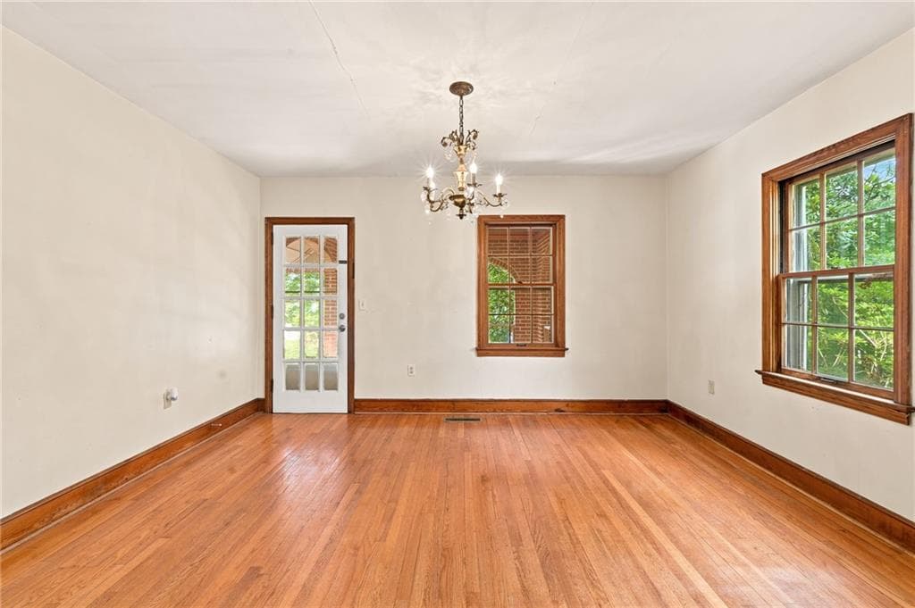 3 bedroom, 1 bathroom, 1,708 sq ft single family residence under contract at 5922 Medlock Avenue, Austell, GA 30106 — photo 10