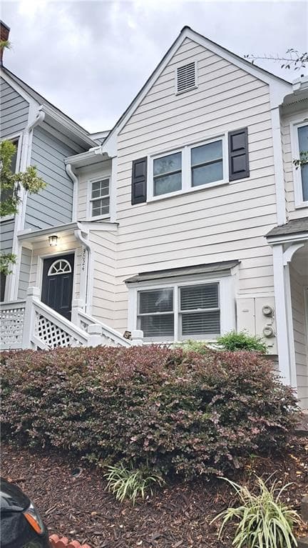 2 bedroom, 2 bathroom, 1,222 sq ft condominium for sale at 3024 Camden Way, Alpharetta, GA 30005
