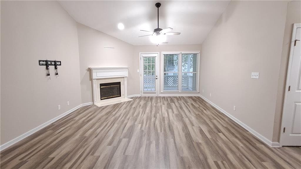 2 bedroom, 2 bathroom, 1,222 sq ft condominium for sale at 3024 Camden Way, Alpharetta, GA 30005 — photo 2