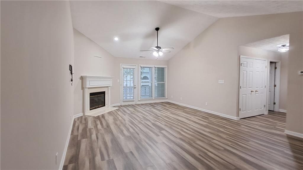 2 bedroom, 2 bathroom, 1,222 sq ft condominium for sale at 3024 Camden Way, Alpharetta, GA 30005 — photo 4