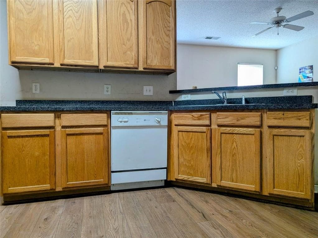 3 bedroom, 3 bathroom, 3,971 sq ft townhouse for sale at 3526 Clear Creek Crossing, Kennesaw, GA 30144 — photo 10