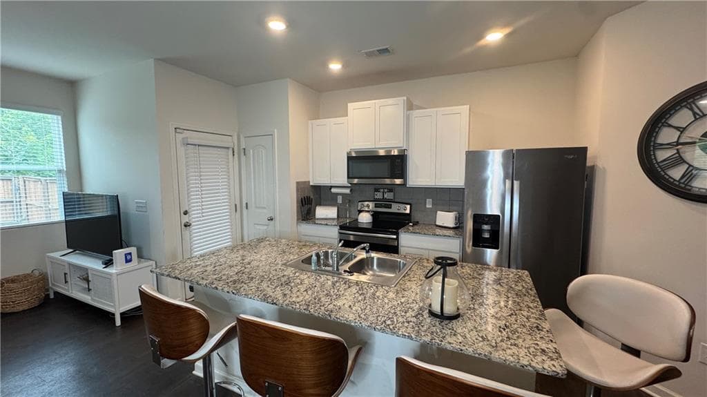 3 bedroom, 3 bathroom, 1,540 sq ft townhouse for rent at 5717 Union Pointe Drive, Union City, GA 30291 for $1,800 a month — photo 8