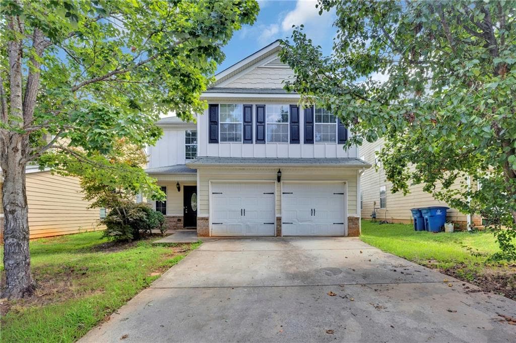 5 bedroom, 3 bathroom, 2,546 sq ft single family residence for sale at 2416 Cornell Circle, Mcdonough, GA 30253