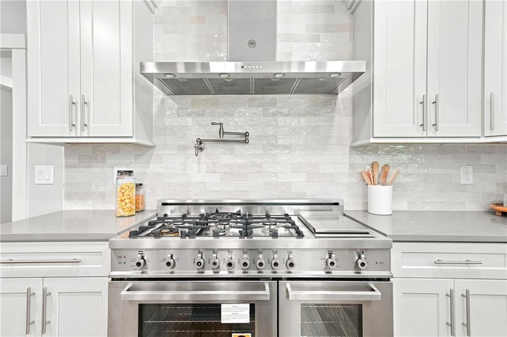 5 bedroom, 5 bathroom, 4,719 sq ft single family residence under contract at 265 Carriage Station Circle, Roswell, GA 30075 — photo 3