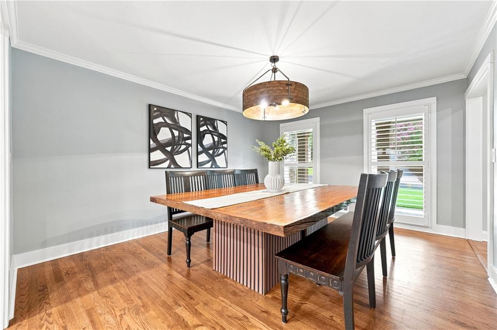 5 bedroom, 5 bathroom, 4,719 sq ft single family residence under contract at 265 Carriage Station Circle, Roswell, GA 30075 — photo 5