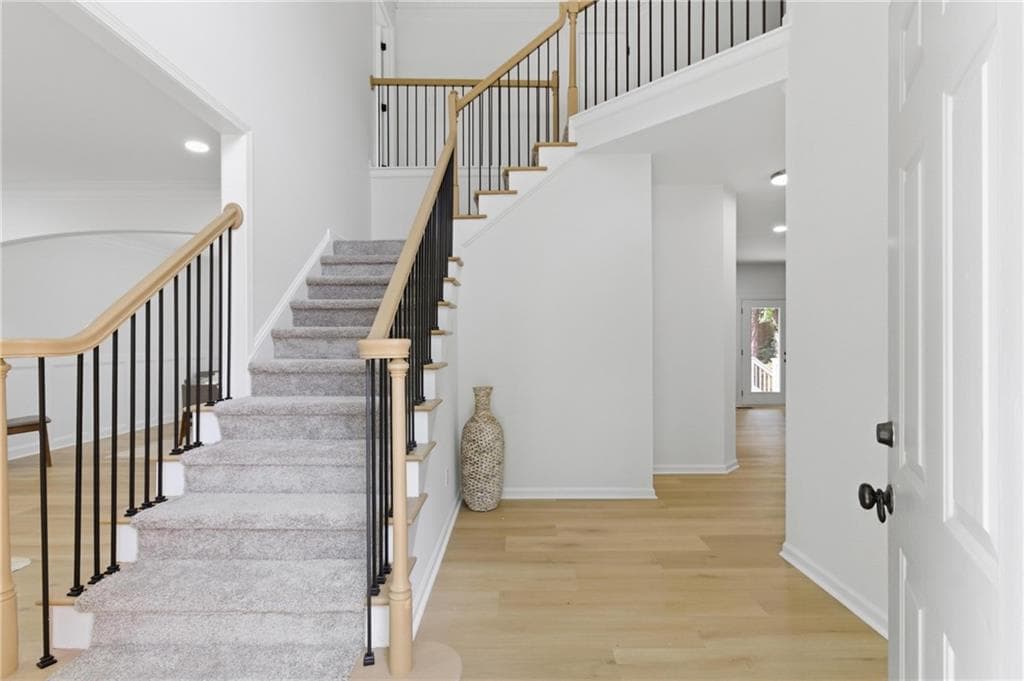 6 bedroom, 4 bathroom, 4,564 sq ft single family residence under contract at 6310 Braidwood Ovrlk, Acworth, GA 30101 — photo 9