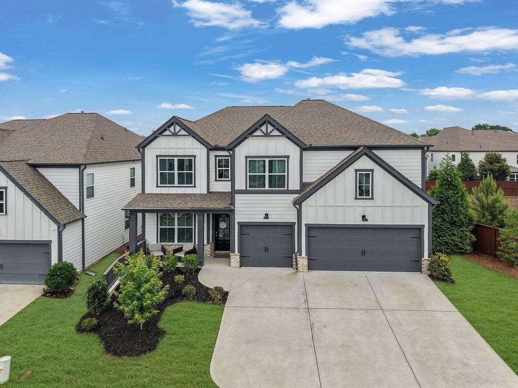 5 bedroom, 4 bathroom, 3,444 sq ft single family residence for sale at 400 Wellgreen Drive, Canton, GA 30115 — photo 1 of 41