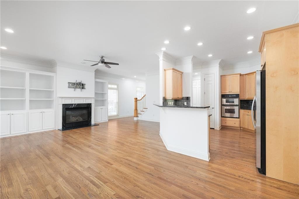 3 bedroom, 4 bathroom, 2,070 sq ft townhouse for rent at 5468 Wentworth Street, Sandy Springs, GA 30342 for $4,000 a month — photo 3