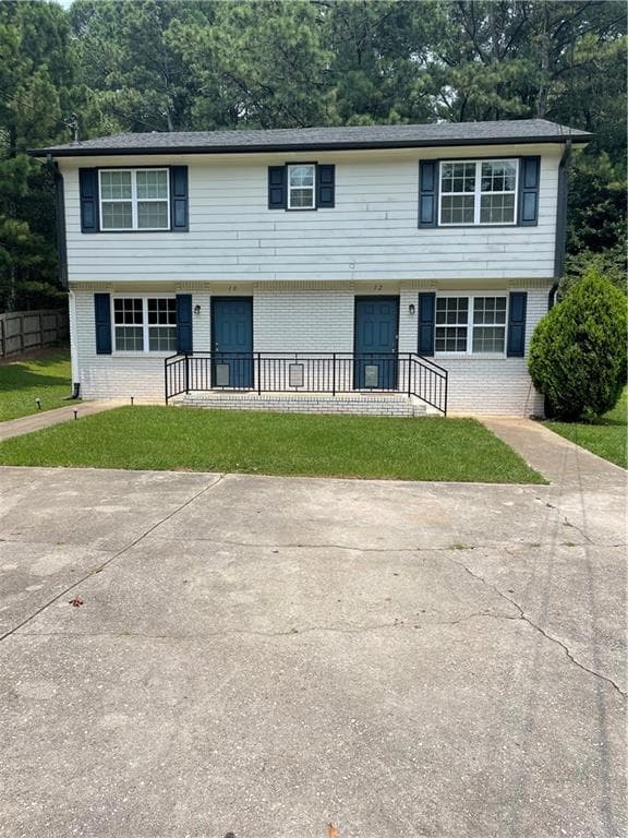 2 bedroom, 2 bathroom, 1,008 sq ft duplex for rent at 12 Ezzard Street, Lawrenceville, GA 30046 for $1,575 a month — photo 1 of 15