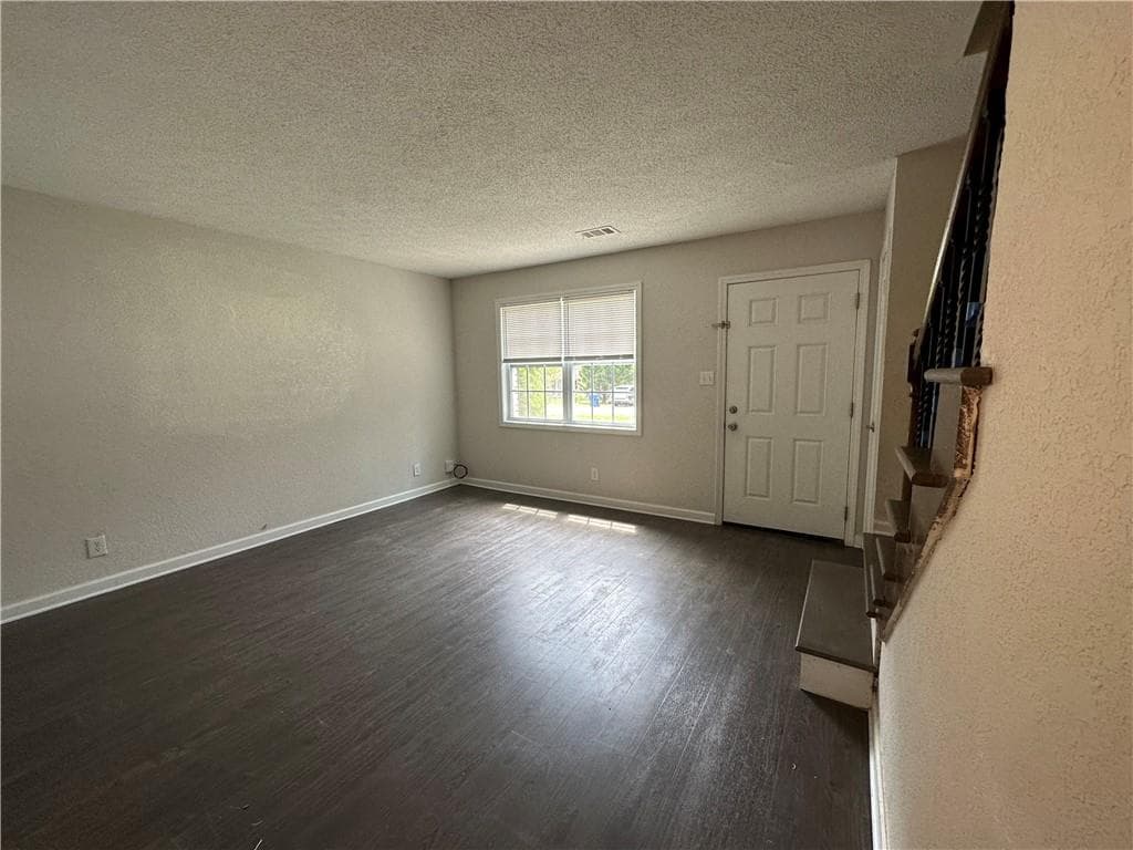 2 bedroom, 2 bathroom, 1,008 sq ft duplex for rent at 12 Ezzard Street, Lawrenceville, GA 30046 for $1,575 a month — photo 3
