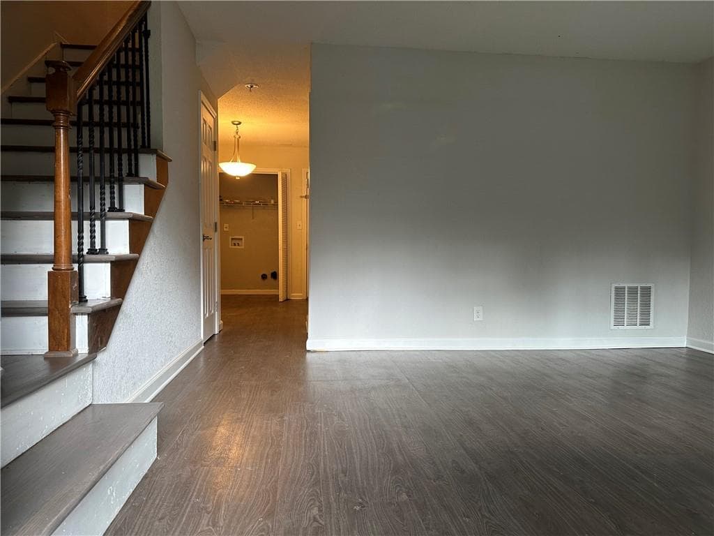 2 bedroom, 2 bathroom, 1,008 sq ft duplex for rent at 12 Ezzard Street, Lawrenceville, GA 30046 for $1,575 a month — photo 4