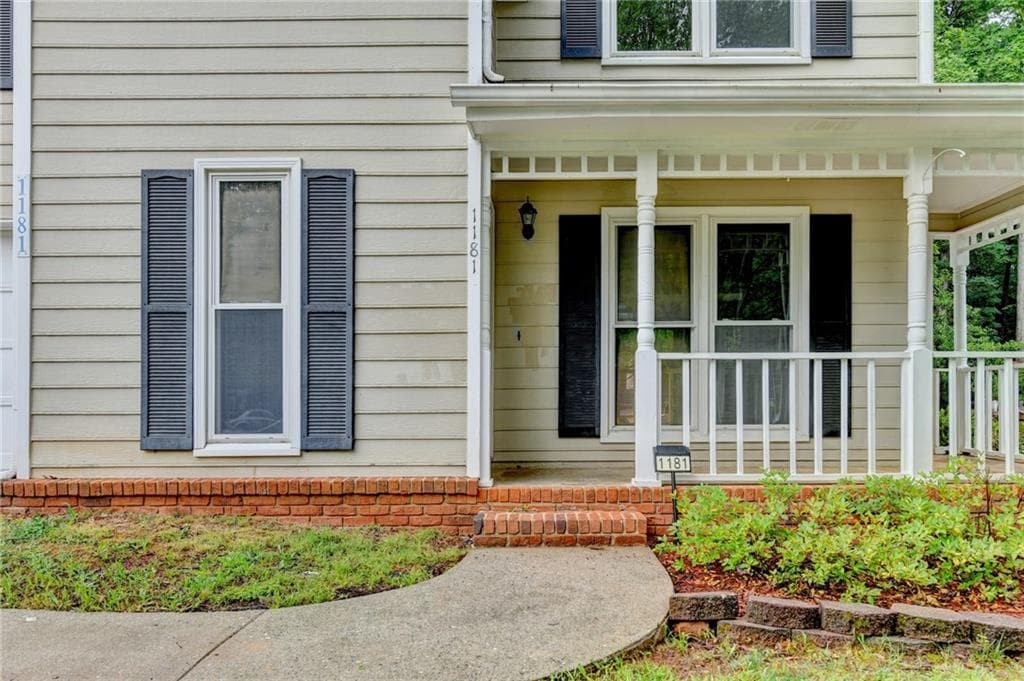 3 bedroom, 3 bathroom, 1,766 sq ft single family residence for rent at 1181 Izod Court, Lawrenceville, GA 30044 for $2,200 a month — photo 3