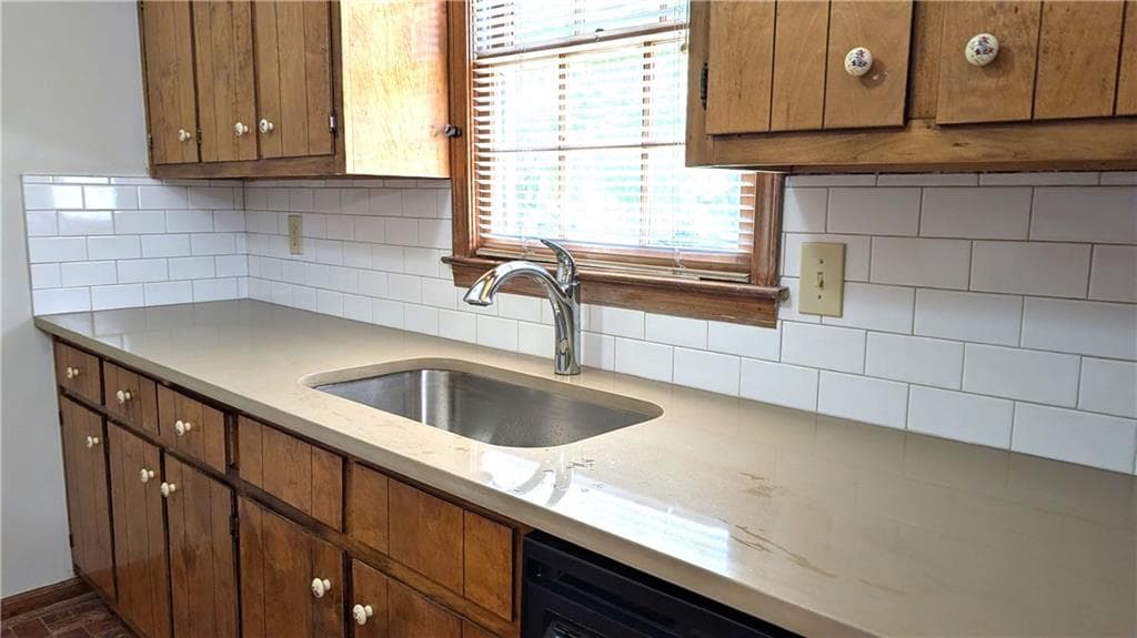 3 bedroom, 2 bathroom, 1,482 sq ft single family residence for rent at 585 Wayside Drive, Lawrenceville, GA 30046 for $1,950 a month — photo 9