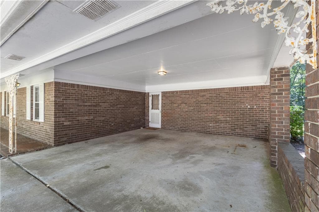 3 bedroom, 2 bathroom, 1,865 sq ft single family residence under contract at 3970 N Martin Way, Lithia Springs, GA 30122 — photo 5