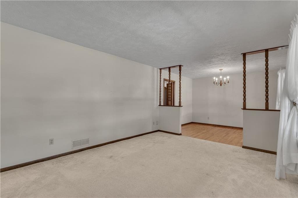 3 bedroom, 2 bathroom, 1,865 sq ft single family residence under contract at 3970 N Martin Way, Lithia Springs, GA 30122 — photo 9