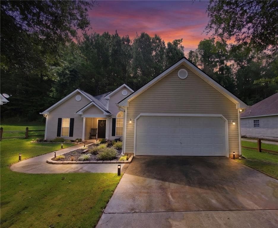 3 bedroom, 2 bathroom, 1,502 sq ft single family residence under contract at 4428 James Wade Drive, Snellville, GA 30039 — photo 2