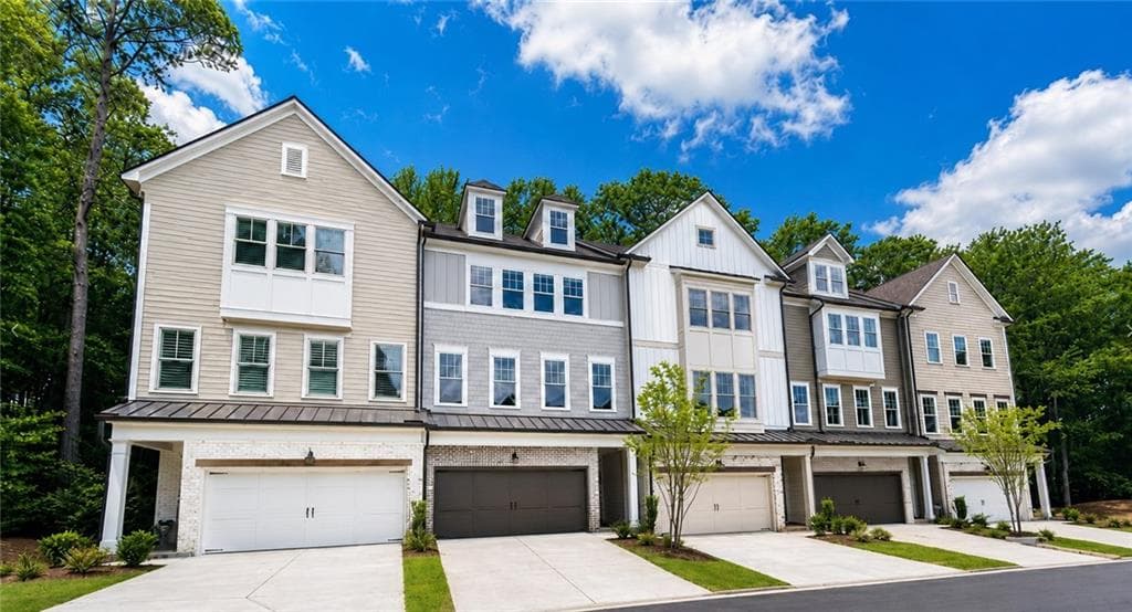 1981 American Way 28, Kennesaw, GA 30144 — most recent listing photo