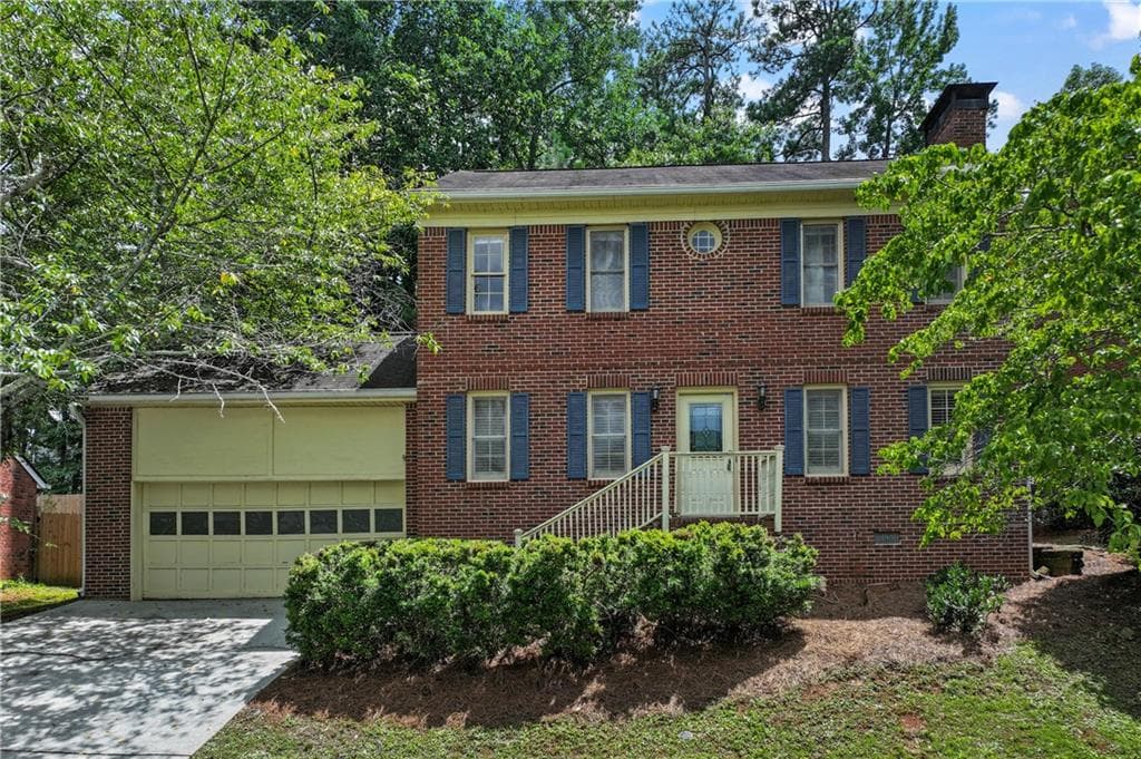 3 bedroom, 3 bathroom, 1,792 sq ft single family residence for sale at 2578 Presidents Walk, Tucker, GA 30084