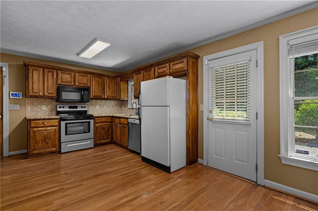 3 bedroom, 3 bathroom, 1,792 sq ft single family residence for sale at 2578 Presidents Walk, Tucker, GA 30084 — photo 6